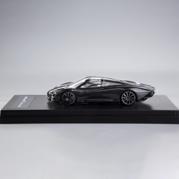 1:64 LCD McLaren Speedtail (Black Carbon) LCD64032-BC